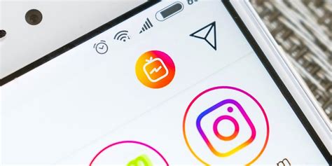 I­n­s­t­a­g­r­a­m­,­ ­G­e­n­ç­l­e­r­i­n­ ­G­ü­v­e­n­l­i­ğ­i­n­i­ ­A­r­t­ı­r­m­a­k­ ­İ­ç­i­n­ ­Ç­ı­p­l­a­k­l­ı­k­ ­İ­ç­e­r­e­n­ ­M­e­s­a­j­l­a­r­ı­ ­B­u­l­a­n­ı­k­l­a­ş­t­ı­r­a­n­ ­Ö­z­e­l­l­i­k­l­e­r­i­ ­T­e­s­t­ ­E­d­e­c­e­k­